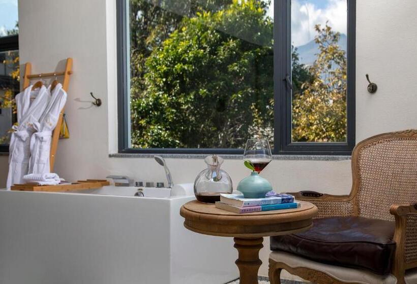 غرفة ديلوكس مطلّة علي البحر مزوَّدة بشُرفة, Dali Beauty Seaview B&b