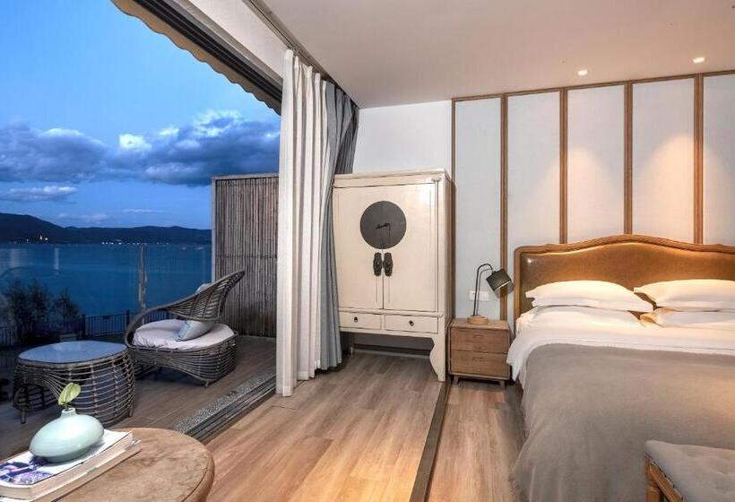 غرفة ديلوكس مطلّة علي البحر مزوَّدة بشُرفة, Dali Beauty Seaview B&b