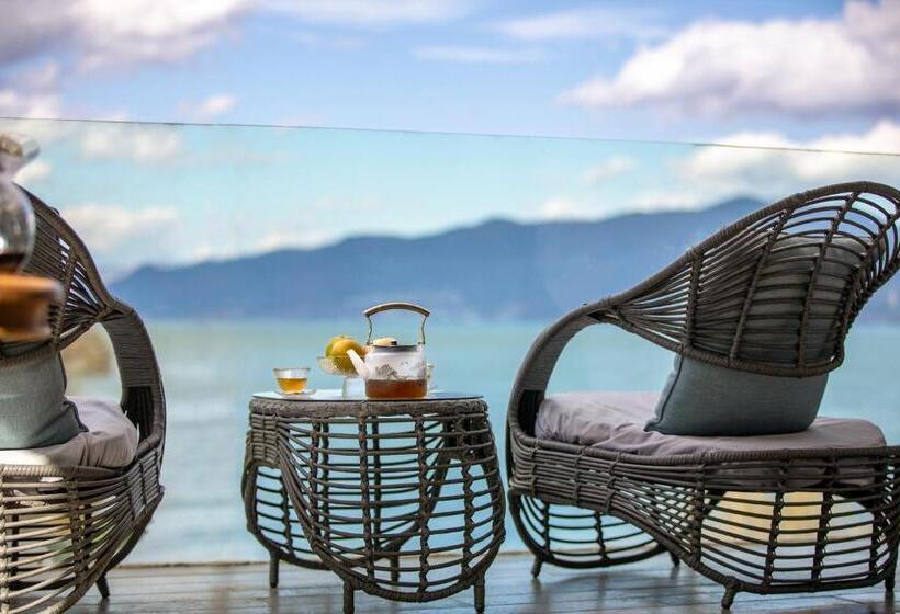 غرفة ديلوكس مطلّة علي البحر مزوَّدة بشُرفة, Dali Beauty Seaview B&b