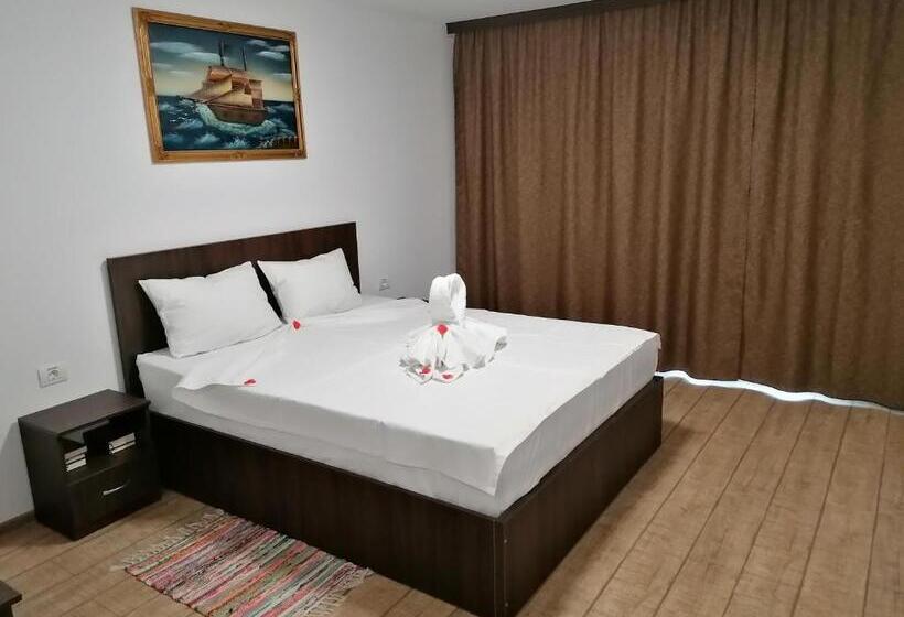 标准间, Casa Mura