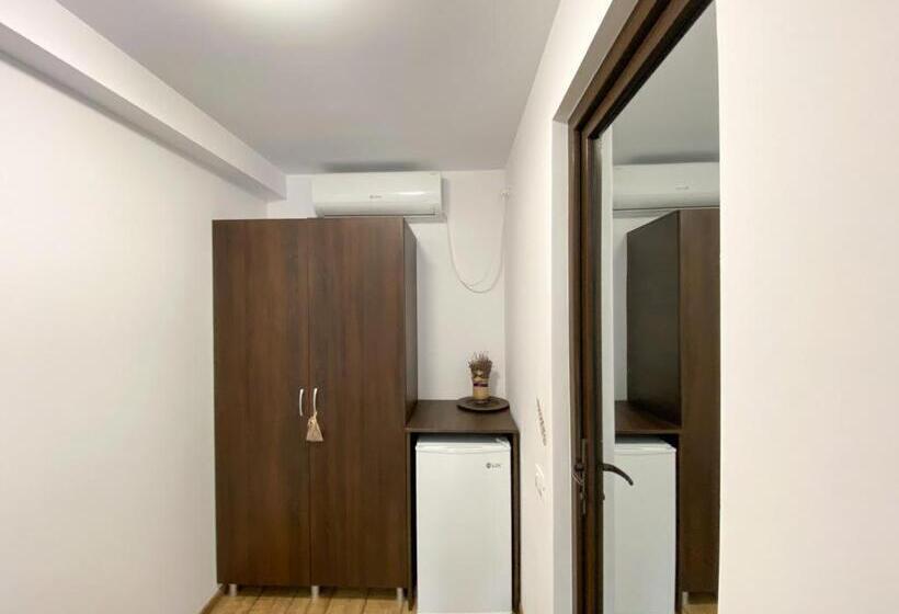 标准间, Casa Mura