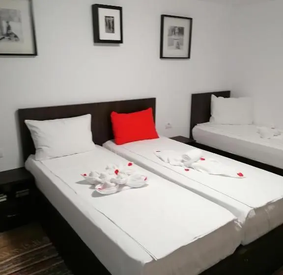 اتاق راحتی سه تخته, Casa Mura