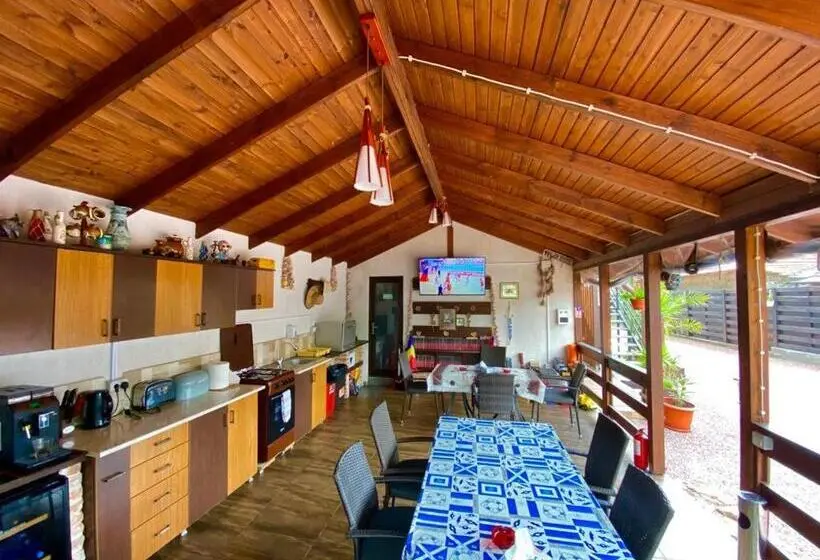 اتاق راحتی سه تخته, Casa Mura