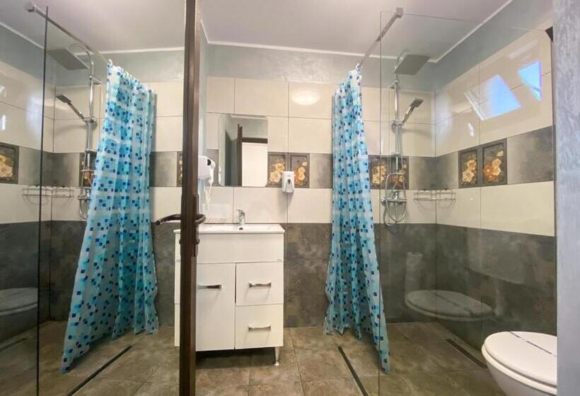 标准间, Casa Mura