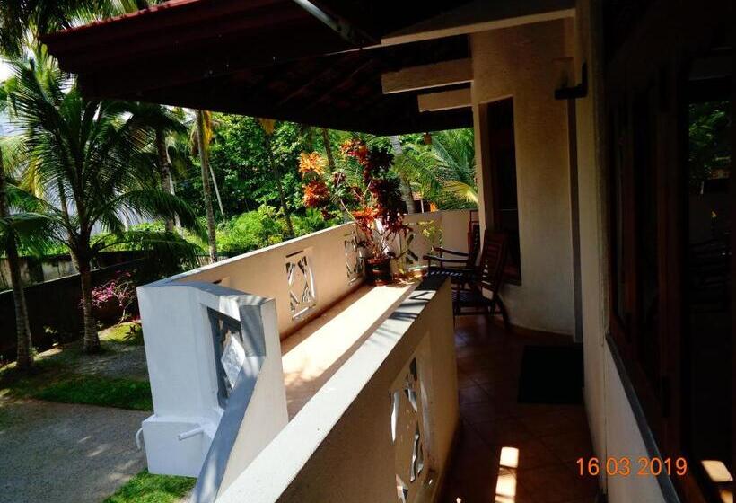 غرفة قياسية, Solal Villa