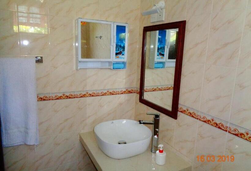 חדר אקונומי, Solal Villa