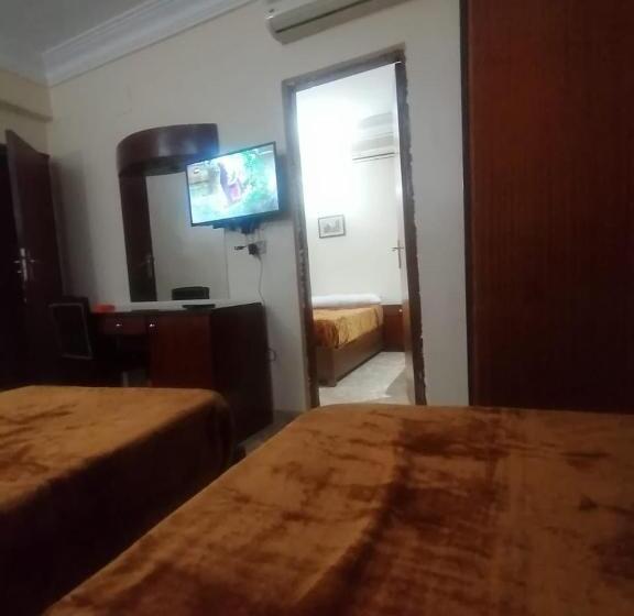 اتاق سوپریور خانوادگی, New Saint Catherine