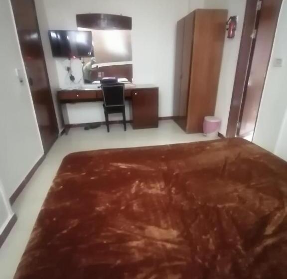 اتاق استاندارد یک نفره, New Saint Catherine