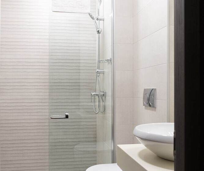 اتاق خانوادگی, Paliani