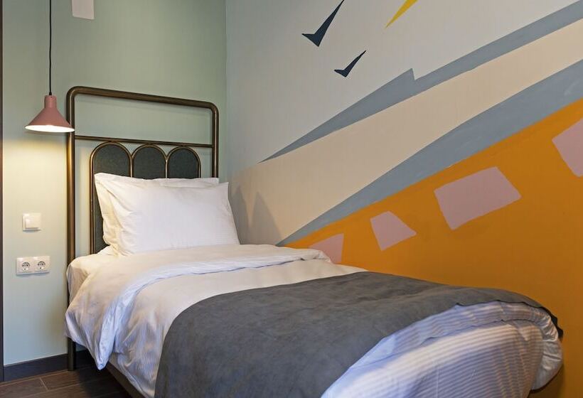 اتاق خانوادگی, Paliani