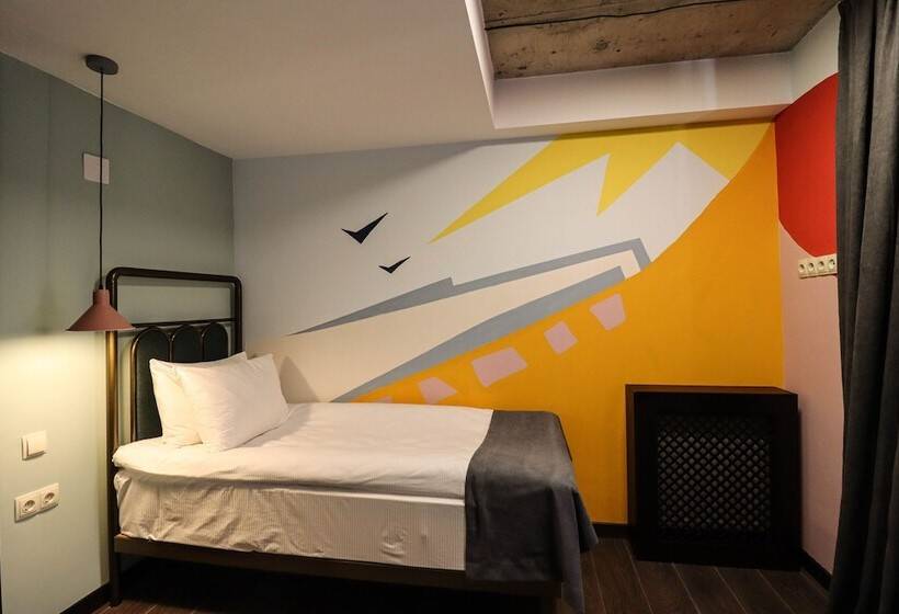 اتاق خانوادگی, Paliani