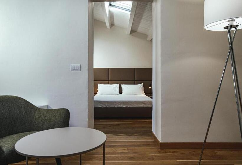 غرفة قياسية رباعية, Palazzo Santamarina Luxury Suite & Spa