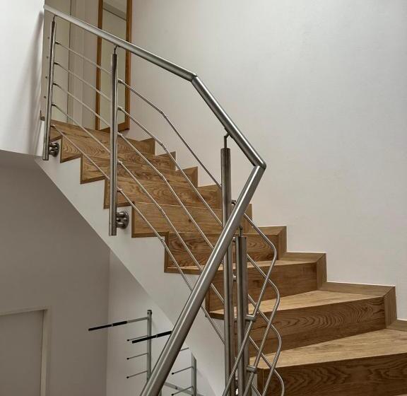 דירת שני חדרים, Penzion Apidae