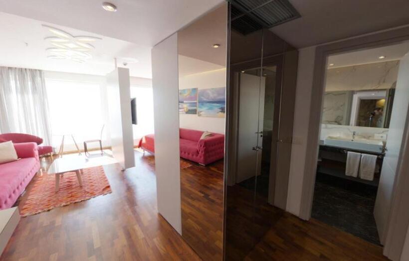 オーシャンビュージュニアスイート, Bougainville Bay