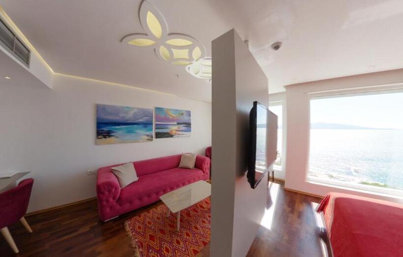 オーシャンビュージュニアスイート, Bougainville Bay