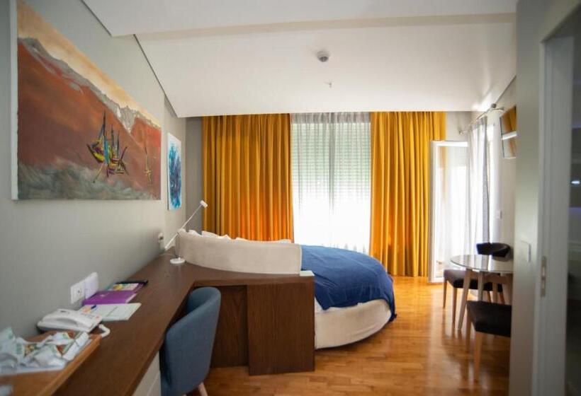 デラックスルーム, Bougainville Bay