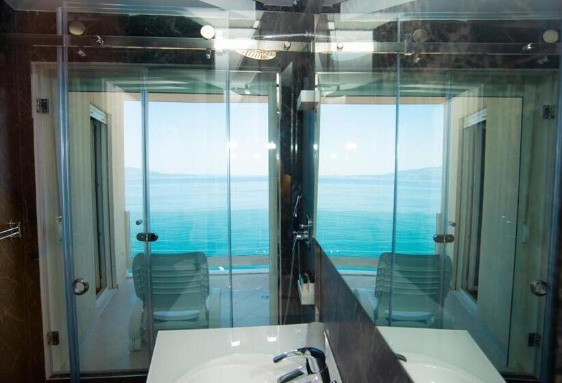 オーシャンビューデラックスルーム, Bougainville Bay