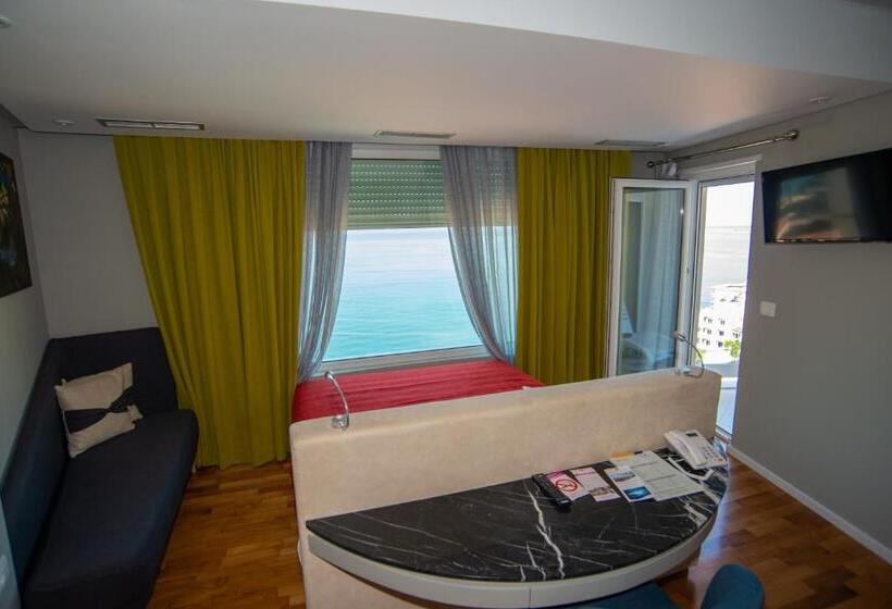 オーシャンビューデラックスルーム, Bougainville Bay