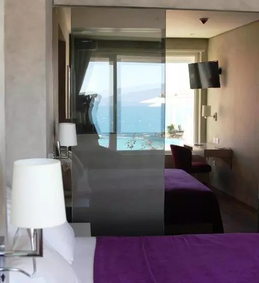 اتاق استاندارد با چشمانداز استخر, Bougainville Bay