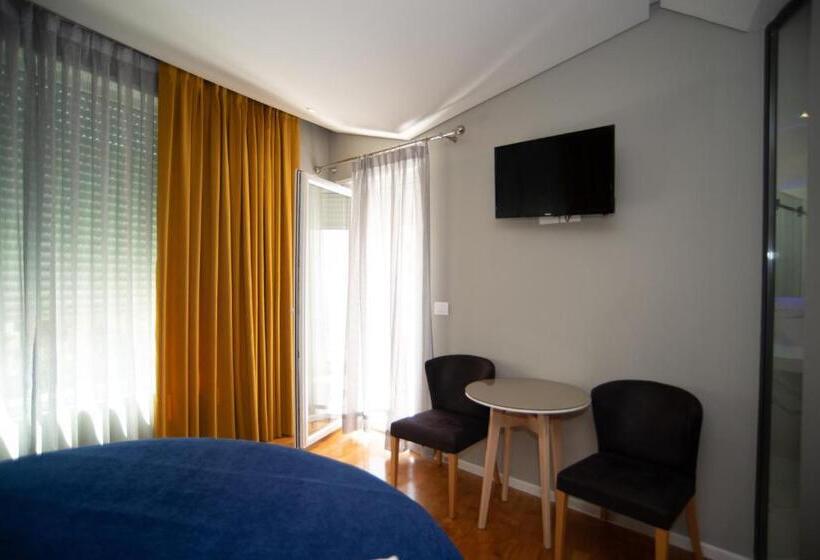 デラックスルーム, Bougainville Bay