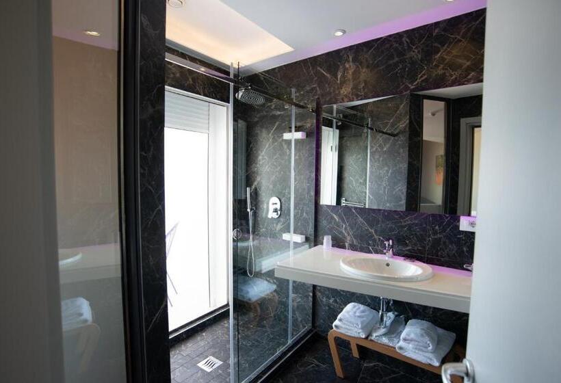 オーシャンビューデラックスルーム, Bougainville Bay