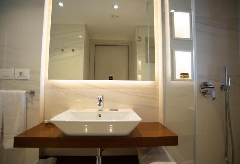 オーシャンビュースタンダードルーム, Bougainville Bay