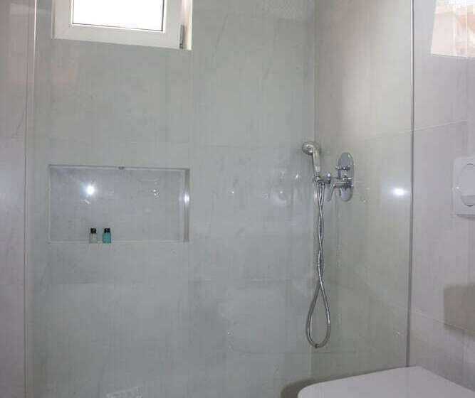 スタンダードルーム, Bougainville Bay