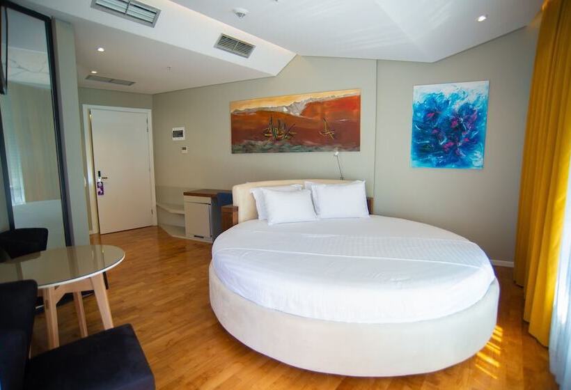 デラックスルーム, Bougainville Bay