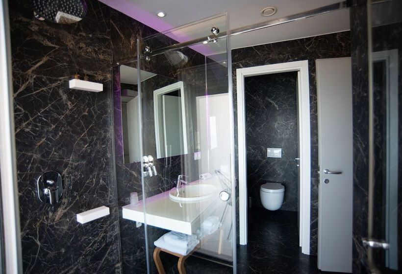 オーシャンビューデラックスルーム, Bougainville Bay