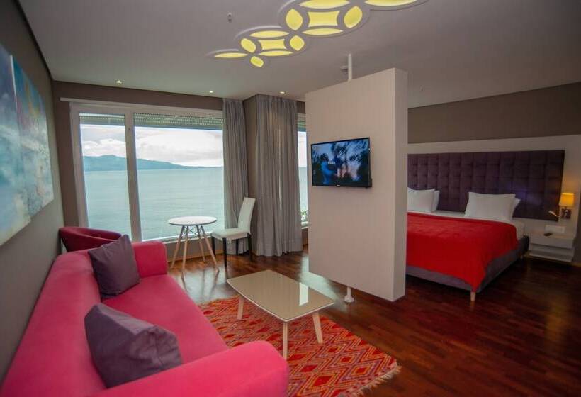 オーシャンビュージュニアスイート, Bougainville Bay