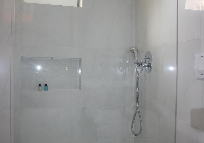 スタンダードルーム, Bougainville Bay