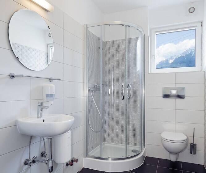 Номер Стандарт Трехместный, Hostel Marmota