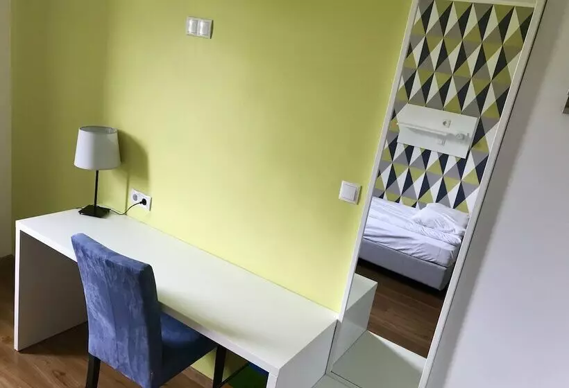 スタンダードシングルルーム, Hostel Marmota