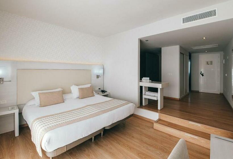 Полулюкс, Aequora Lanzarote Suites
