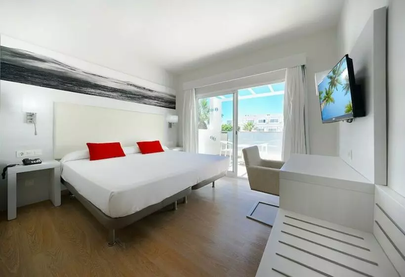 سوییت جونیور, Aequora Lanzarote Suites