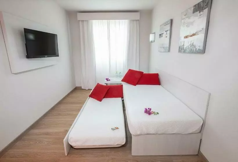 سوئیت جونیور خانوادگی, Aequora Lanzarote Suites