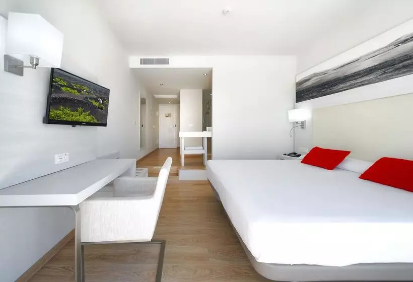 سوئیت جونیور خانوادگی, Aequora Lanzarote Suites