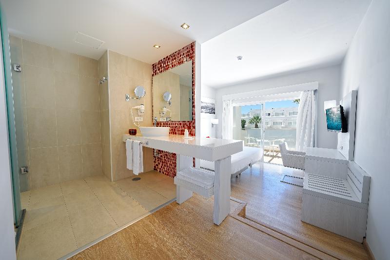 Полулюкс, Aequora Lanzarote Suites