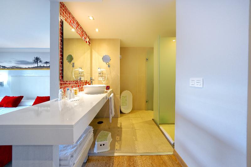 Полулюкс, Aequora Lanzarote Suites