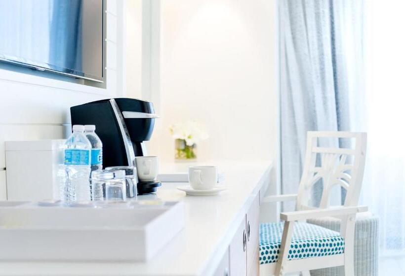 اتاق استاندارد با بالکن و چشم‌انداز دریا, Grand Hyatt Baha Mar