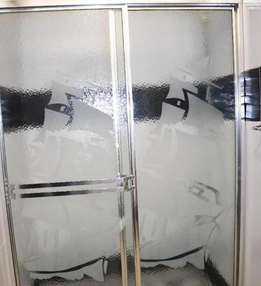 اتاق استاندارد, Merey