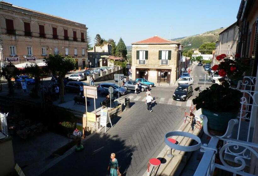 バルコニー付きスタンダードルーム, Portercole B&b