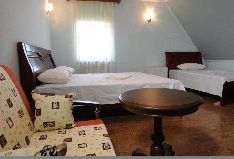 اتاق خانوادگی, Sd David