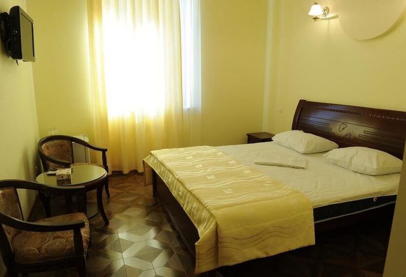 اتاق استاندارد, Sd David