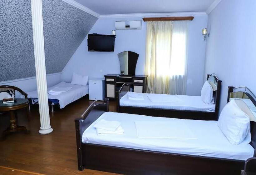 اتاق استاندارد سه نفره, Sd David