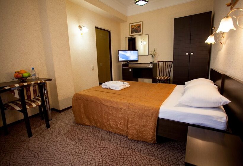 스탠다드 룸, Valentin