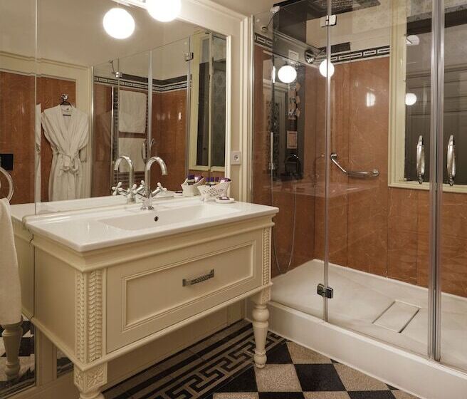 Camera Standard, Villa Levante