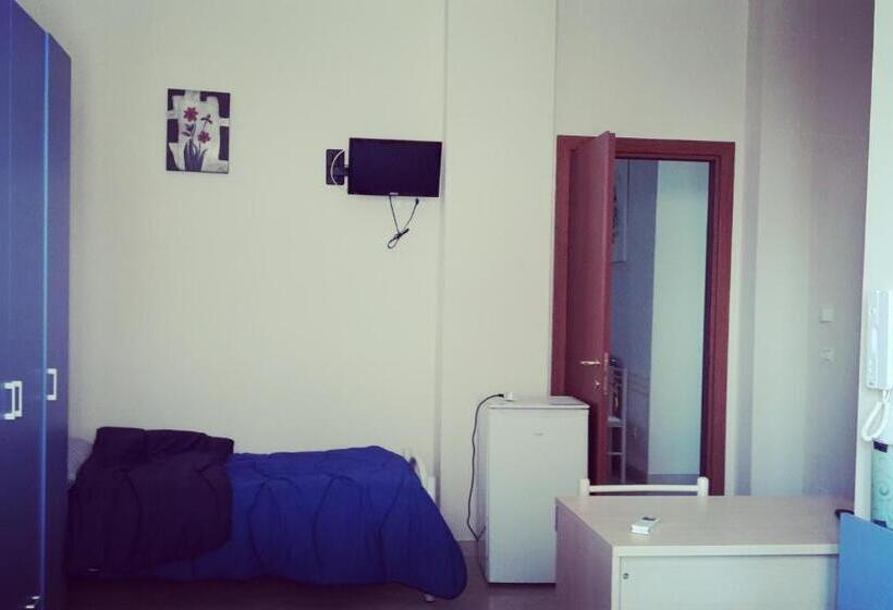 Номер Стандарт, G&g   Bed & Breakfast