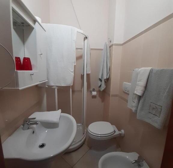 اتاق استاندارد, G&g Bed & Breakfast