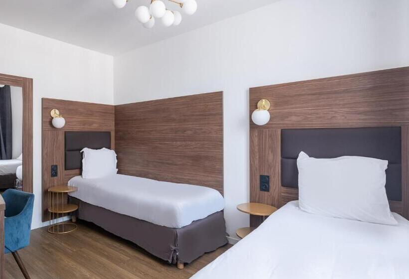 חדר קומפורט לשלושה, The Originals Boutique, Hôtel Le Marignan,le Havre Centre Gare
